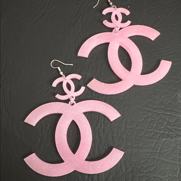CC Fashion Bubblegum Pink Sparkling Earrings - Picture 5 of 9